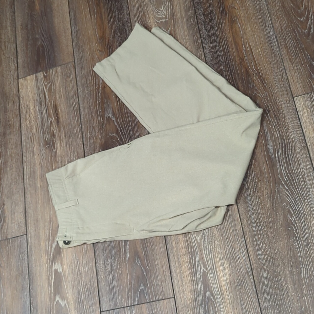 Under Armour Slacks 32/30